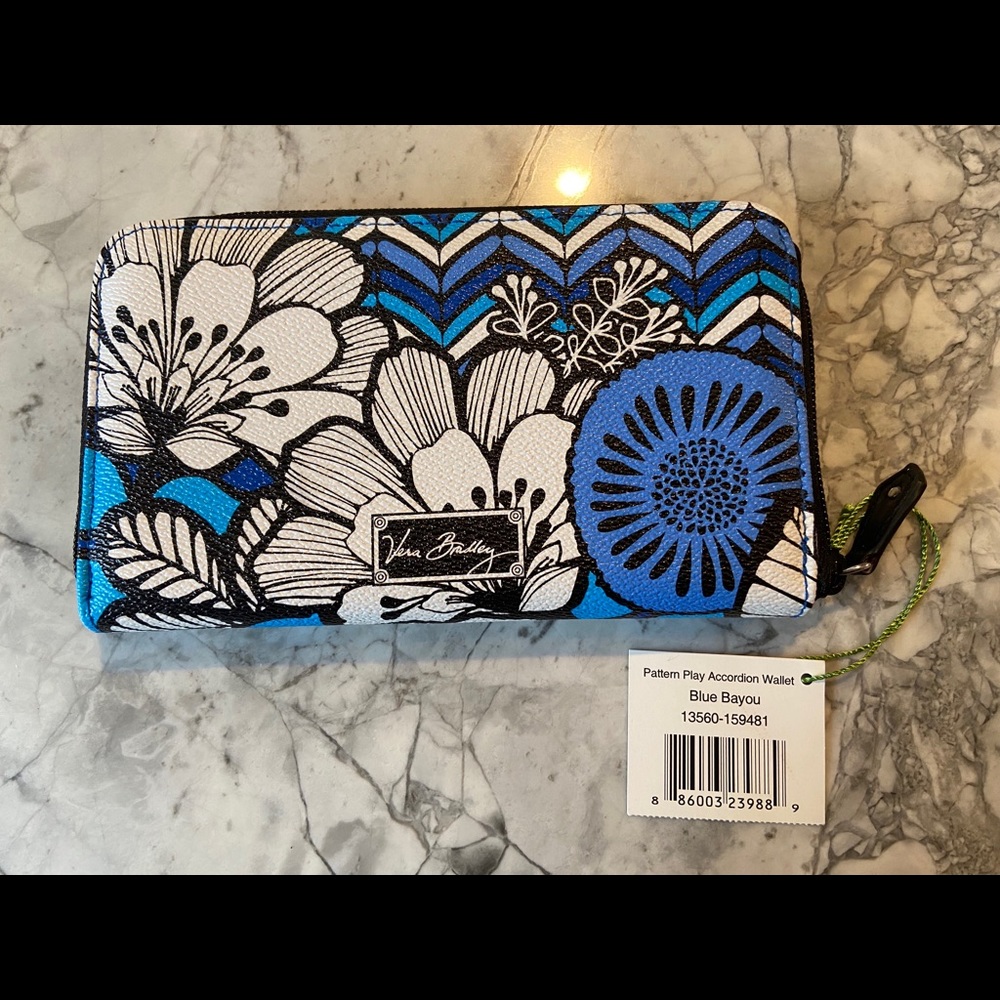 Vera Bradley Accordion Wallet - Picture 1 of 4